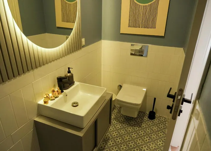 Apartahotel Bird Nest 4*