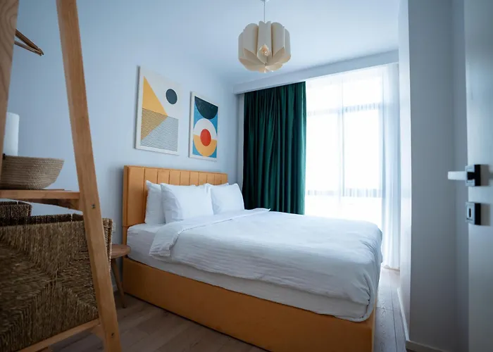 Aparthotel Bird Nest 4*