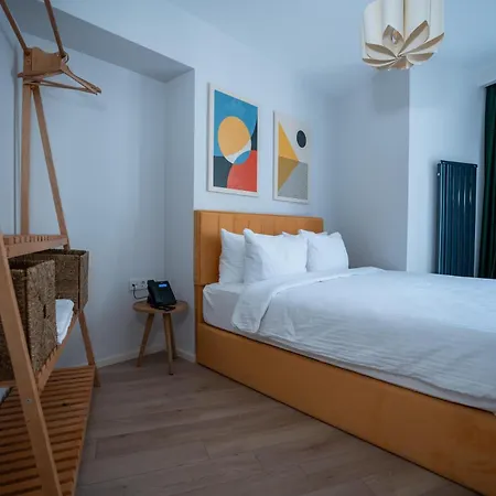 Bird Nest Apart-hotel 4*